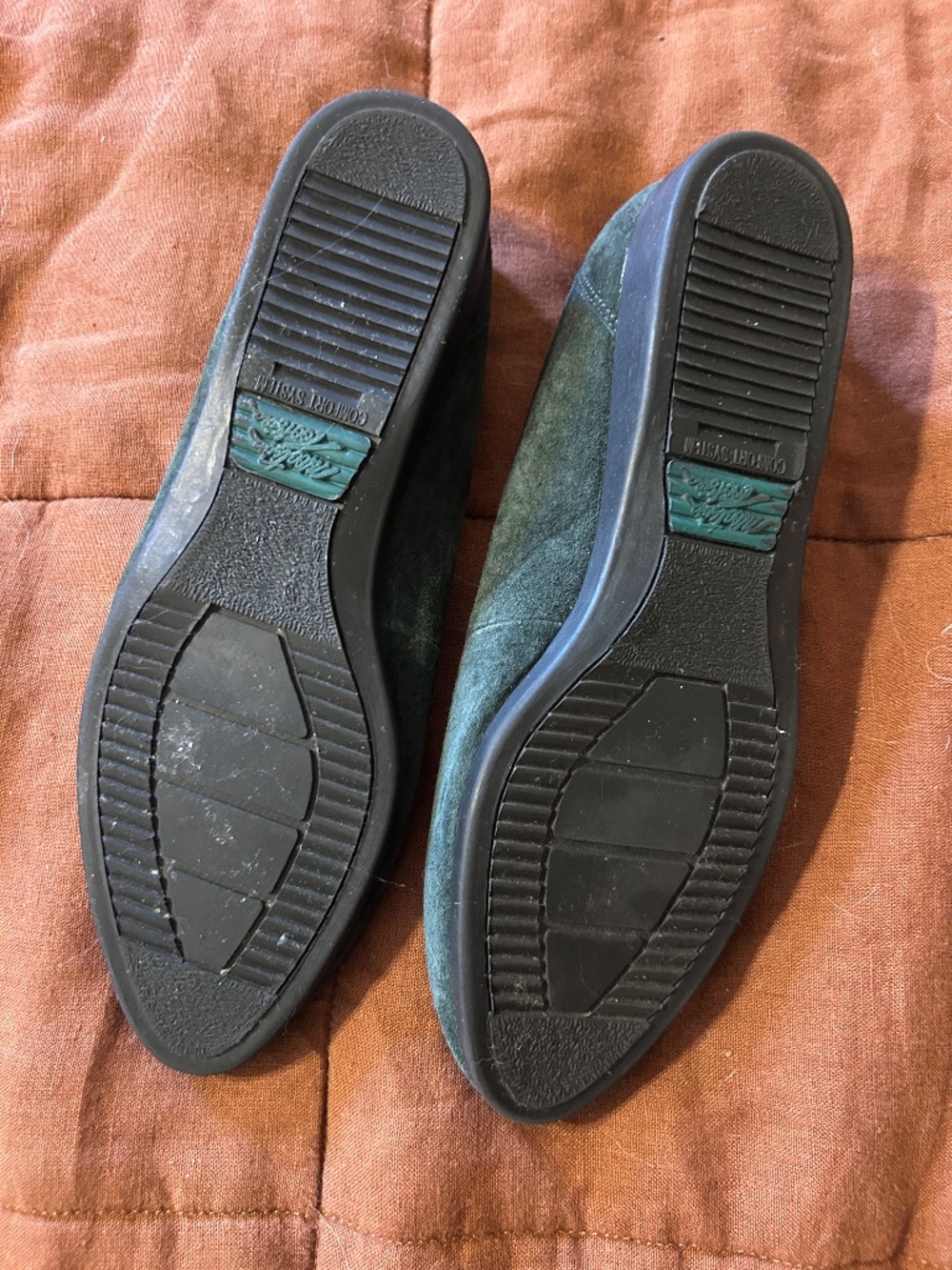 Mootsies Tootsies green velvet ballet flats - Picture 4 of 4